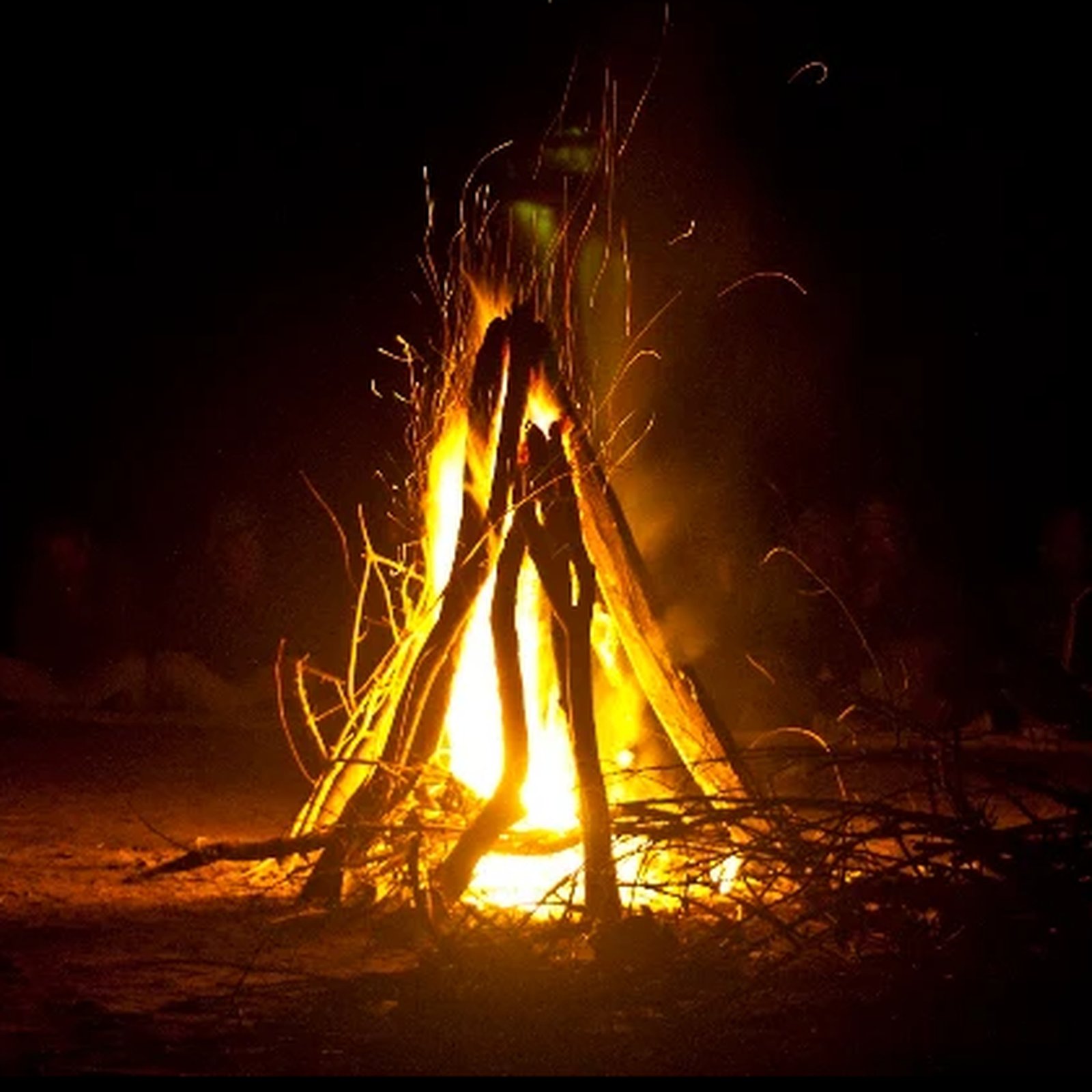 Campfire experience on a chilly night at Pandora The Roca Vista, Vagamon