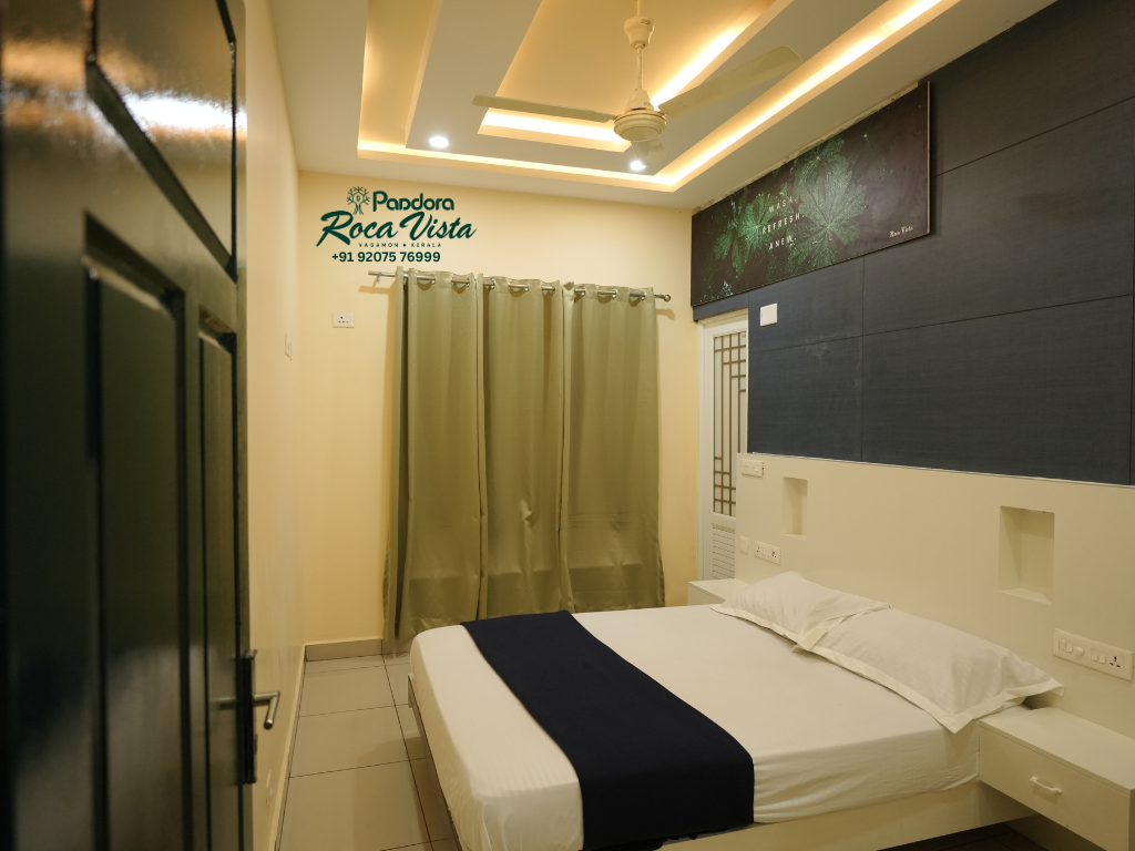Double bedroom at Roca Vista